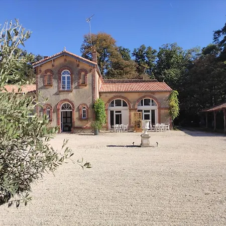 بيت للعطل Chateau Du Parc Soubise En Vendee Mouchamps